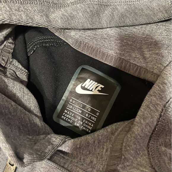 Nike Kids Gray Tech Hoodie Zip 6X - Picture 5 of 5